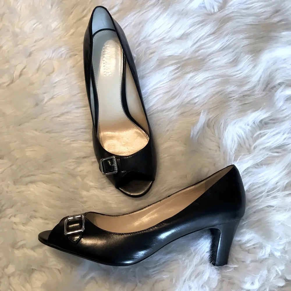 Lauren Ralph Lauren black open toe leather heels 9